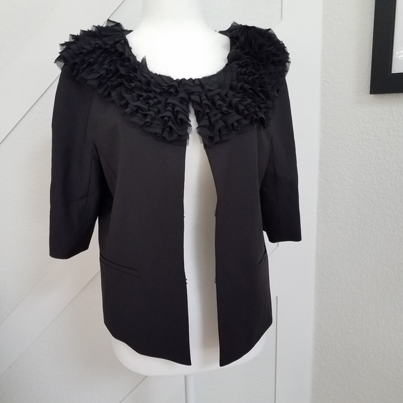 Ann Taylor | Ruffle Collar Cropped Short Sleeve Wool Jacket Blazer - Picture 4 of 9